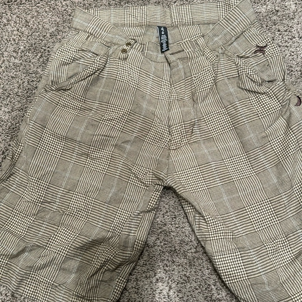 Hurley hi end shorts size10 never worn